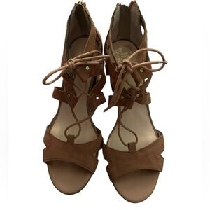 Circus brown shoes size 8 suede